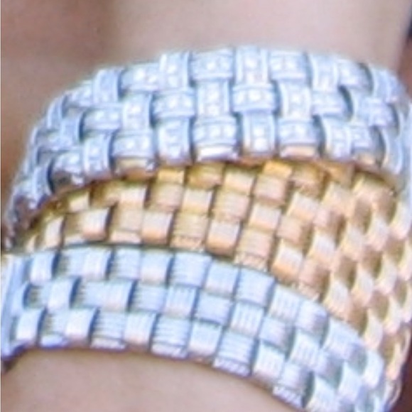 PRICE REDUCTION TODAY …$9100.
Roberto Coin Appassionata ROSE GOLD - Picture 4 of 6